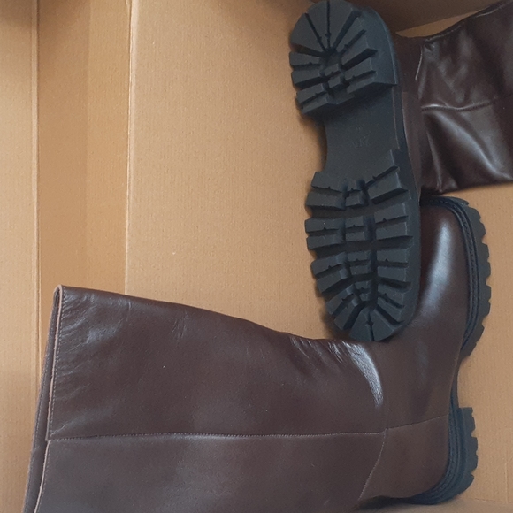 Zara - Picture 4 of 4